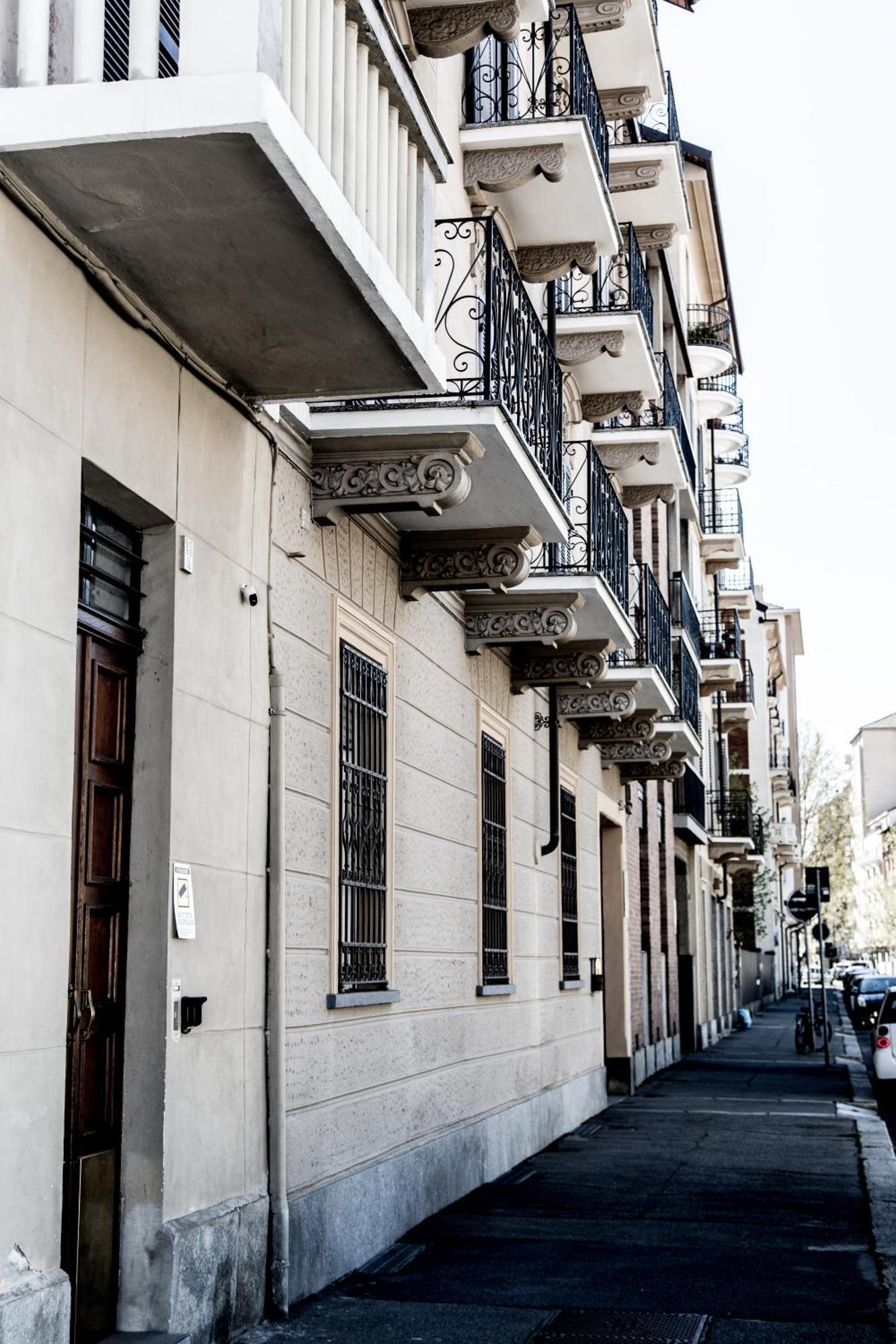 Guest House Turin Metro Young Exterior foto